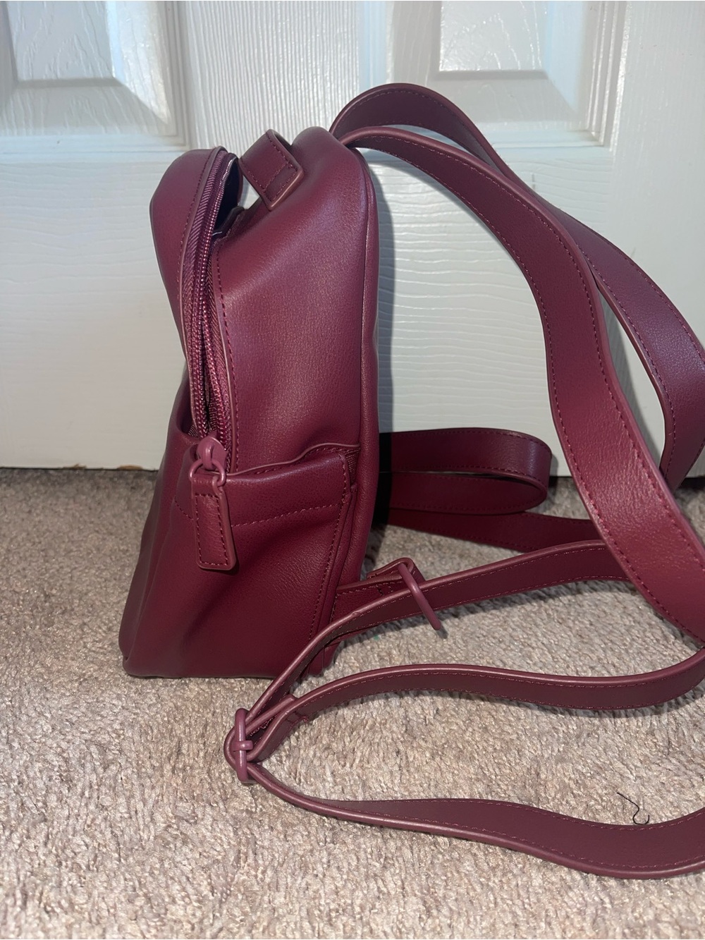 Beis Essential Mini Backpack in Burgundy - Picture 4 of 8